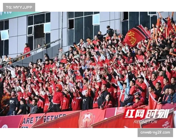 湘超决赛球迷热情高涨,草根足球氛围席卷湖南